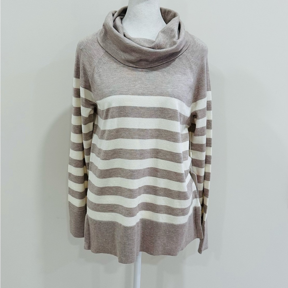 NWT Women’s Cyrus Knits Striped Cowl Neck Sweater women's‎ Size M